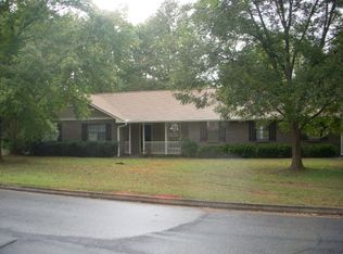 144 Meadow Ridge Dr, Stockbridge, GA 30281