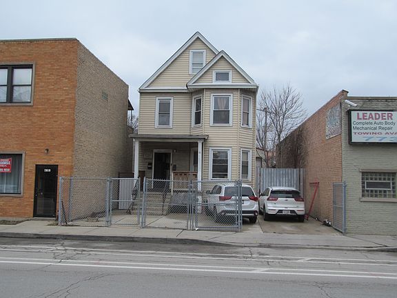 4th image of 4604 W Lawrence Ave