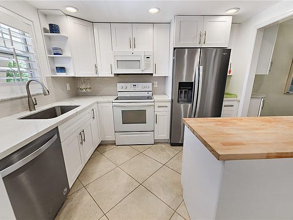 5th image of 775 Jeffery Street #303