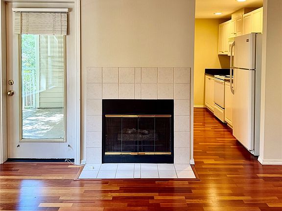3rd image of 4421 249th Terrace SE #11-202