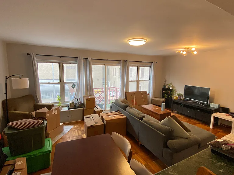 139 N 9th St #3 — Photo 2