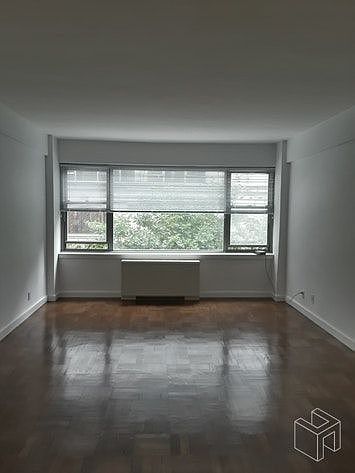 2nd image of 210 E 58th St APT 3D