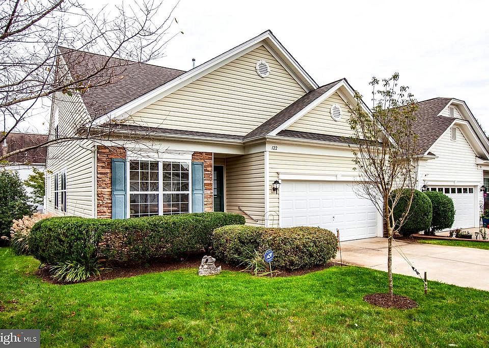 1st image of 122 Smithfield Way
