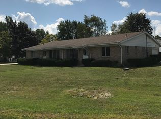 2111 Avalon Cir, Bay City, MI 48708