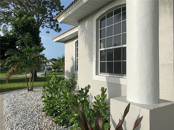 4th image of 2301 Goya Dr