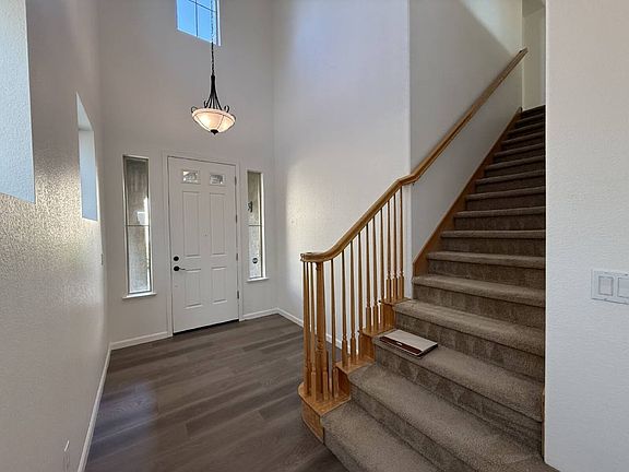 2nd image of 3323 San Vicente Rd