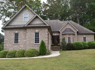490 S Peace Haven Rd, Winston Salem, NC 27103