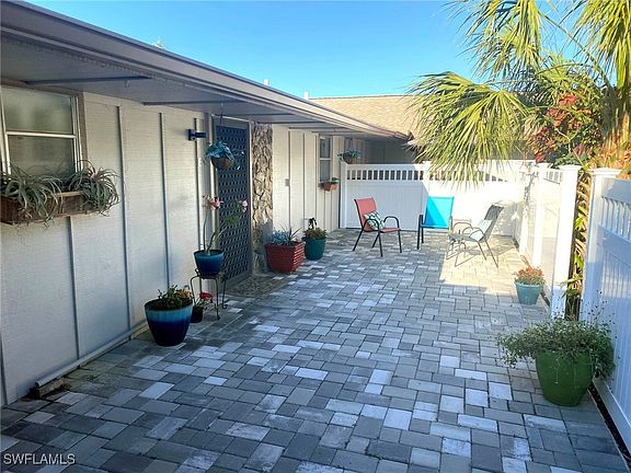 2nd image of 4291 Island Cir #5