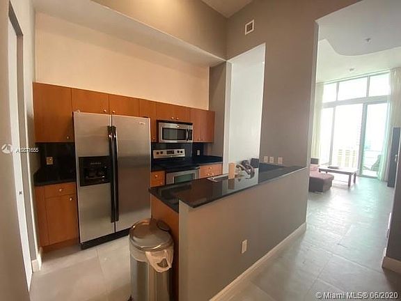 2nd image of 2200 NE 4th Ave #Penthouse 8
