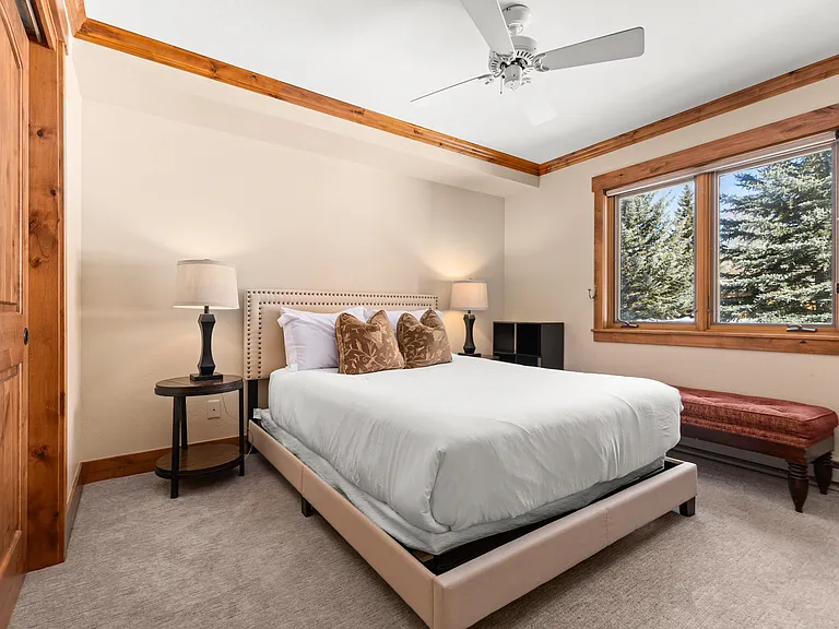 Queen Bedroom