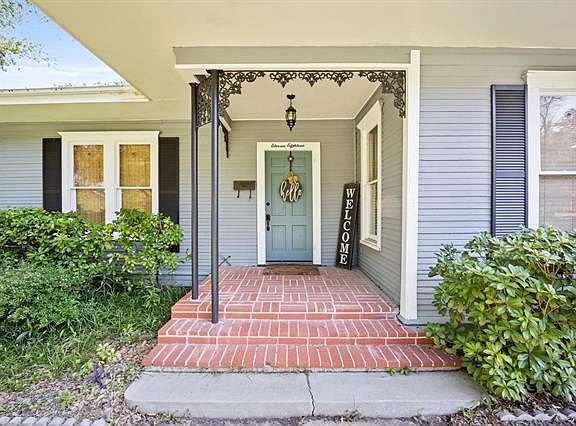 4th image of 1118 Park St
