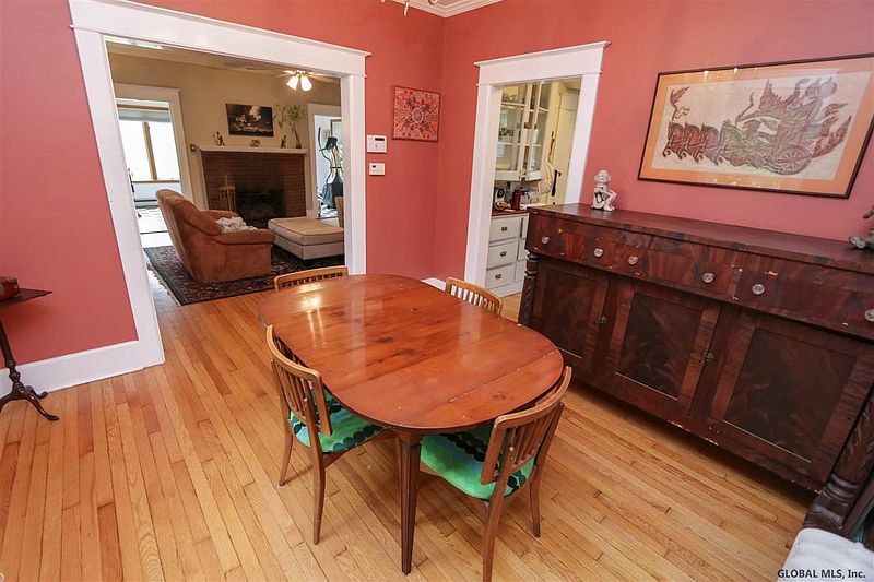 3rd image of 37 LAKE HILL Road