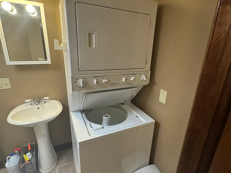 803 9th Ave NE #803 — Photo 7
