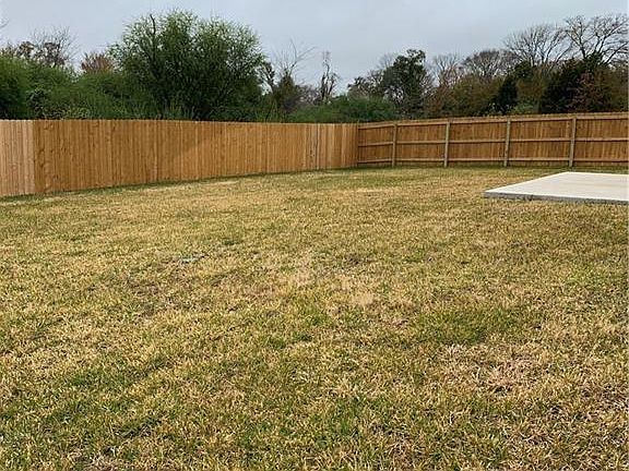4th image of 3604 Park Oak Dr