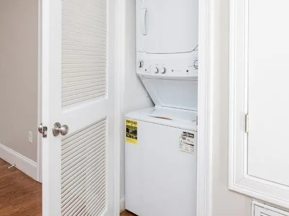 121 Bolton St #24, Boston, MA 02127
