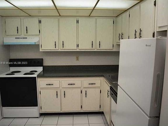 2nd image of 7701 Camino Real #A-102