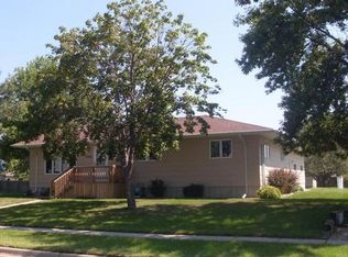 1786 Indiana Ave SE, Huron, SD 57350