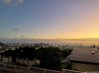 1108 Kaumailuna Pl #A, Honolulu, HI 96817