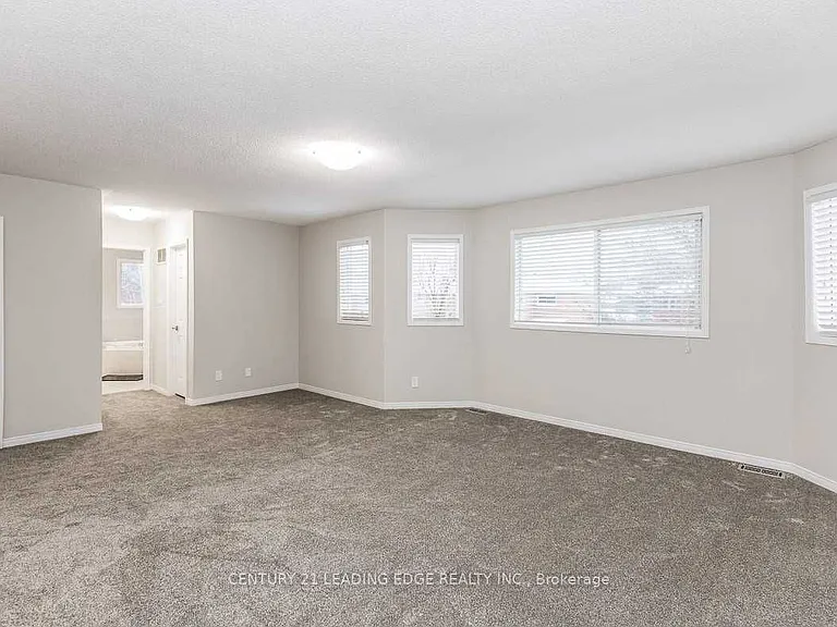 90 Cityview Cir — Photo 18