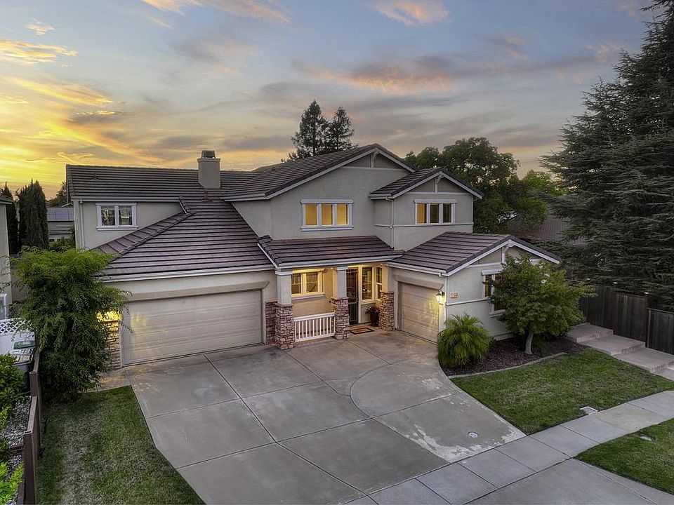 1st image of 2944 Shasta Way