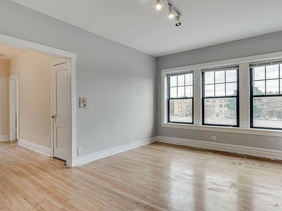 4th image of 629 Garfield St APT 2