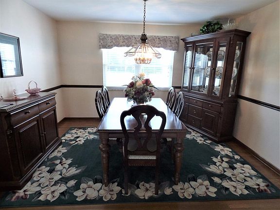 5th image of 7629 Delview Dr