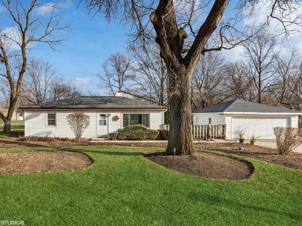 7201 Eleanor Pl, Darien, IL 60561