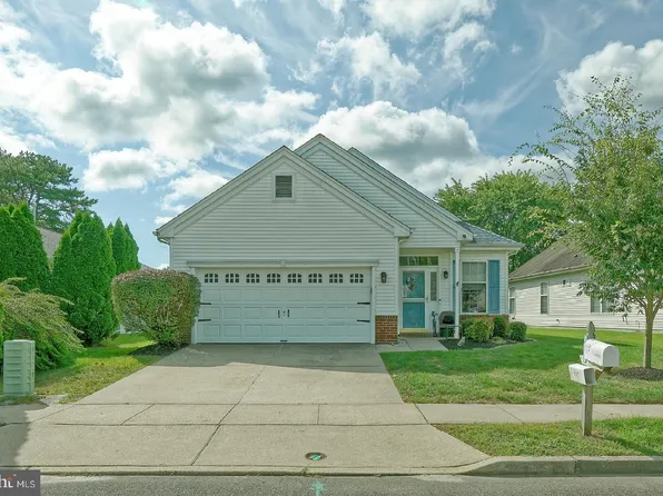 53 Dunstable Rd, Southampton, NJ 08088