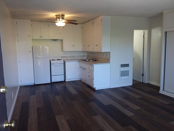 4th image of 118 W Colorado Blvd APT 14