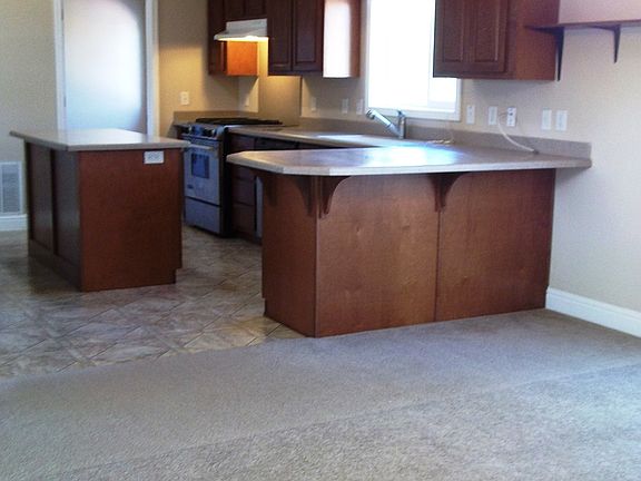 2nd image of 298 Hiddenlake Dr