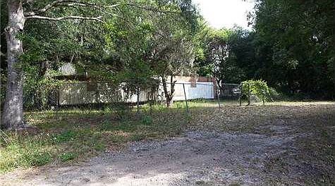 4th image of 8701 S Meadowview Cir