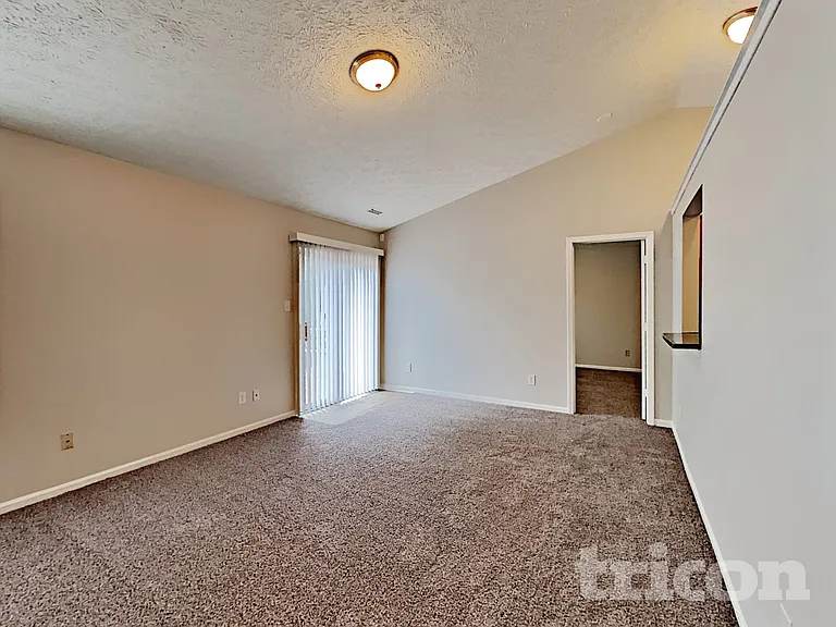2607 Cooper Pointe Cir — Photo 3