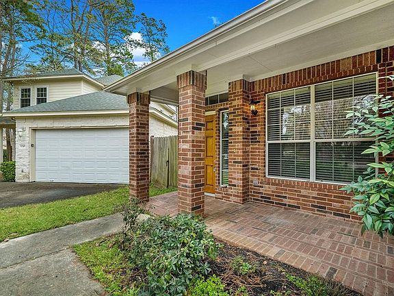 3rd image of 11211 Country Squire Ln
