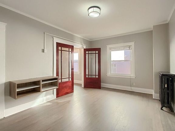 5th image of 1340 N Emerson St APT 10