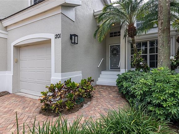 3rd image of 2120 Aberdeen LN #201