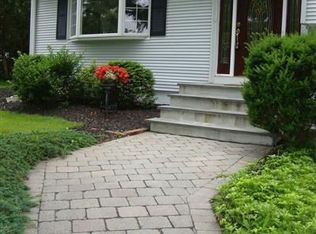 364 Alpine Dr, Cortlandt Manor, NY 10567