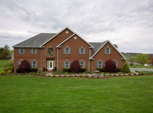 379 Rolling Meadows Rd, Lebanon, VA 24266