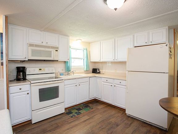 5th image of 5644 Regency Blvd #150