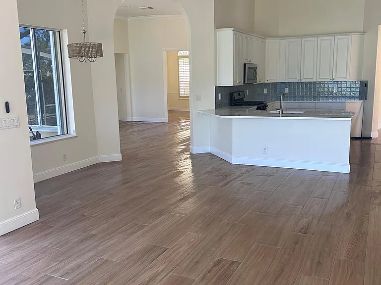 8992 Lakes Blvd — Photo 41