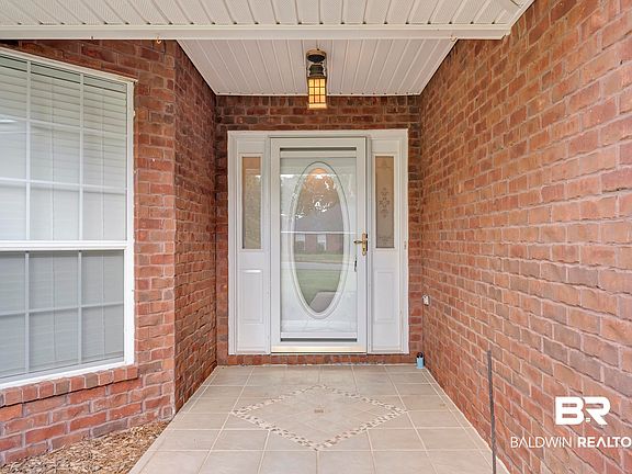 5th image of 12850 Briarwood Dr