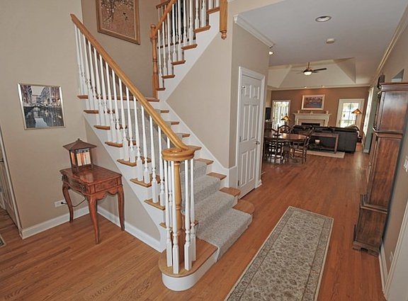 2nd image of 135 S Newport Ct