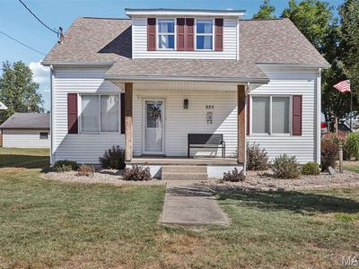 923 N 6th St, Breese, IL, 62230