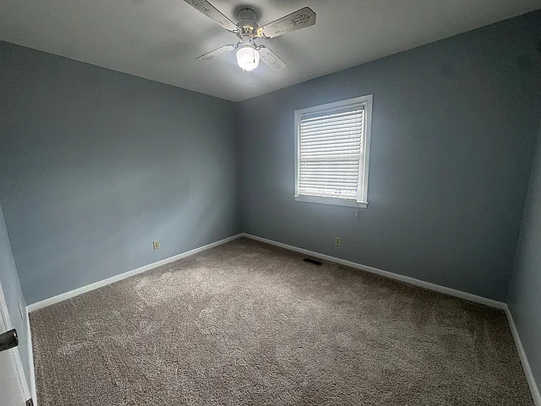 908 Rochester Dr — Photo 19