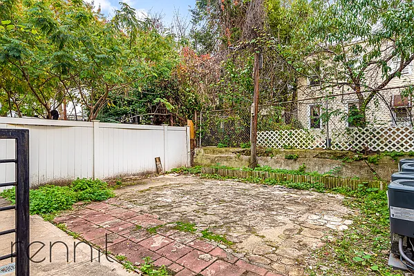 Rented by Rennit Inc. | media 2