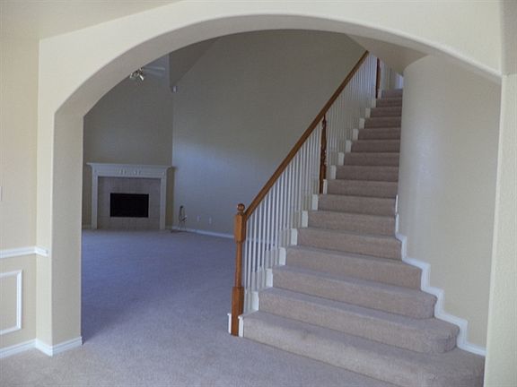 5th image of 1211 Manchester Dr