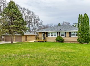 9376 Blue St, Norwalk, IA 50211