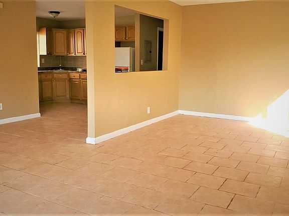4th image of 74-14 Almeda Ave #1