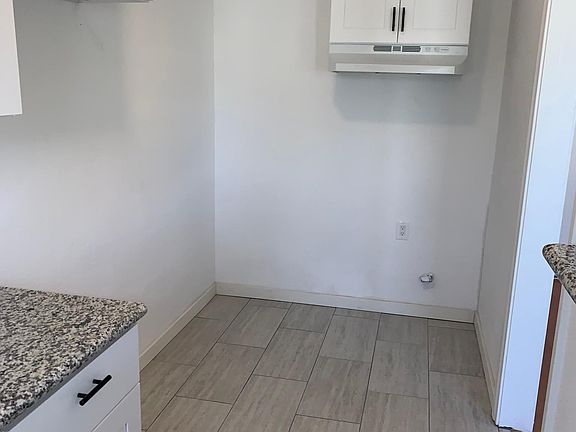 5th image of 1316 Lemoyne St APT 13