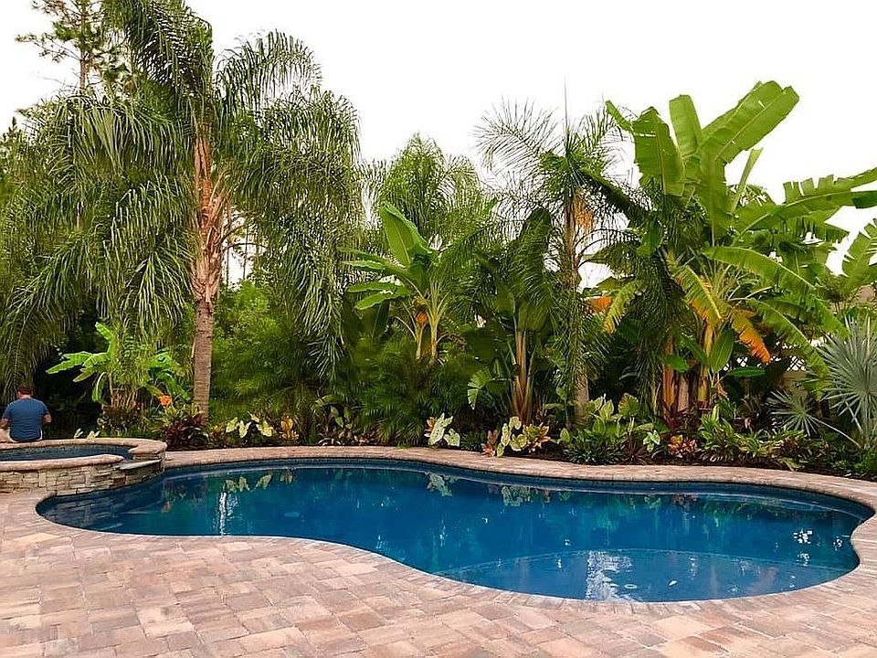 2nd image of 204 Heathrow Ct