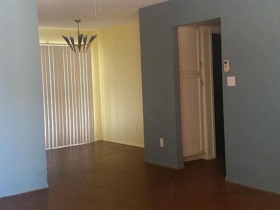 5th image of 1527 E El Parque Dr
